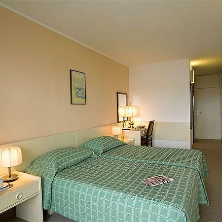 Valamar Isabella Island Resort Пореч Стая снимка