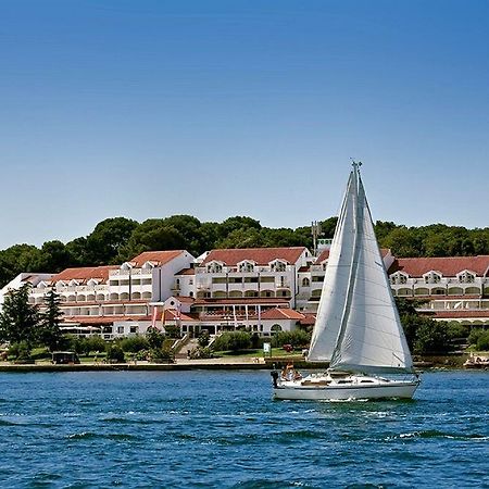 Valamar Isabella Island Resort Пореч Екстериор снимка